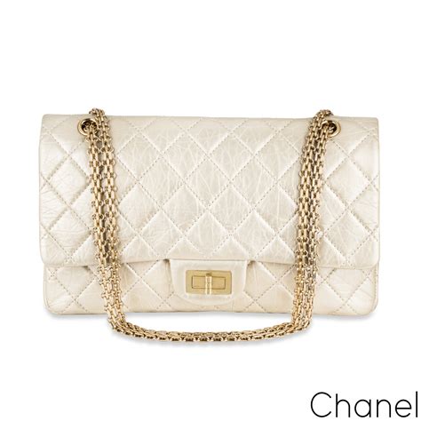 borse guess tipo chanel|The Ultimate Guide to the Chanel 2.55 Reissue Flap.